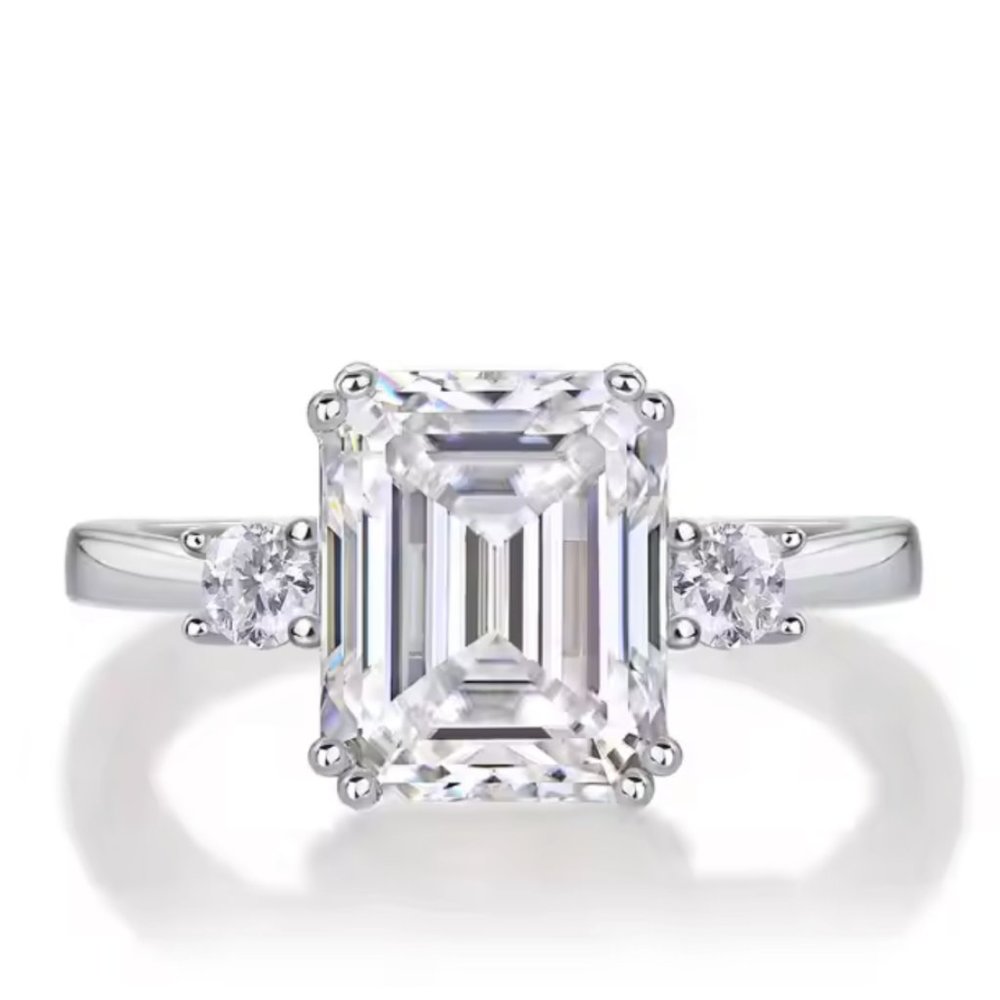 Moissanite Ring Lab Diamond  Moissanite Platinum Plated S925
COMPARE COSTCO **
